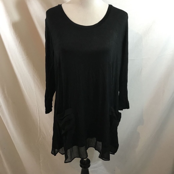 LOGO black 3/4 sleeve tunic with ruffle at bottom